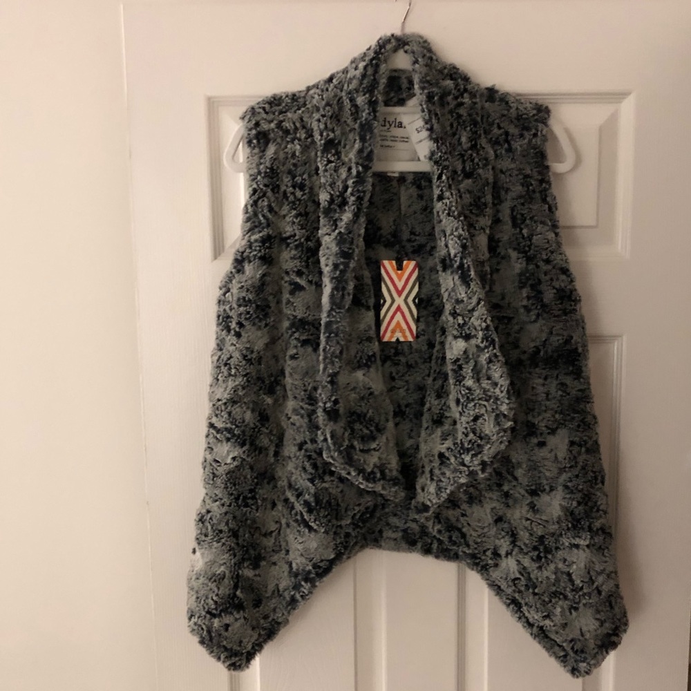 Faux fur vest